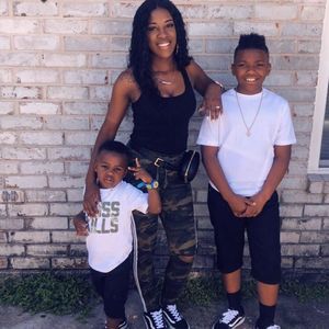 Meet your Posher, Antoinette